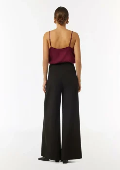 Satin-Top mit Spitze und verstellbaren Trägern