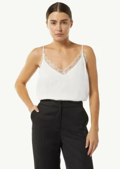 Satintop mit Spitzen-Details und verstellbaren Trägern