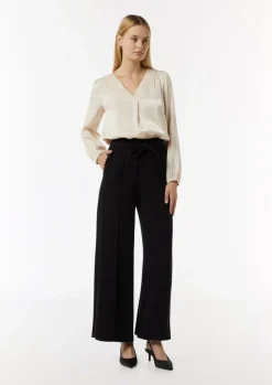 Schimmernde Bluse mit Faltendetails