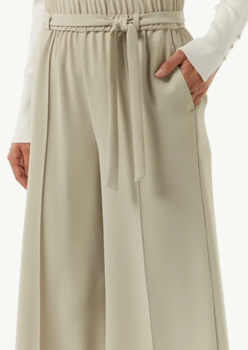 Schlupfhose mit High Rise und weitem Bein