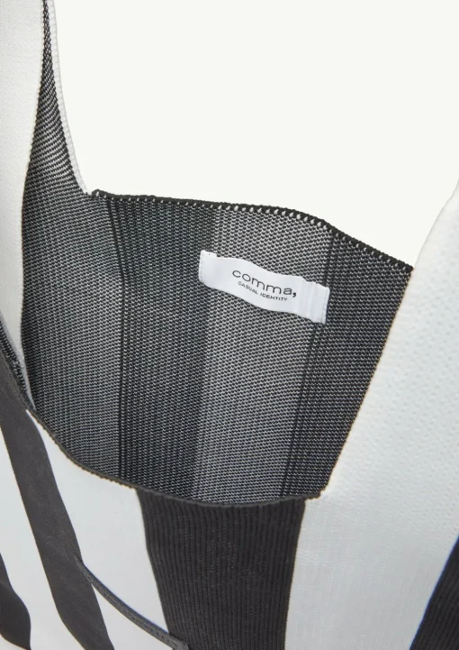 Shopper aus Feinstrick mit Streifen