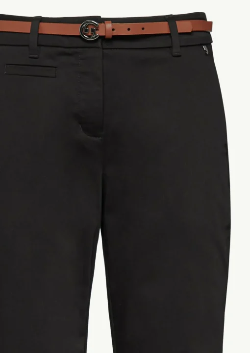 Slim: Chino-Hose mit Gürtel