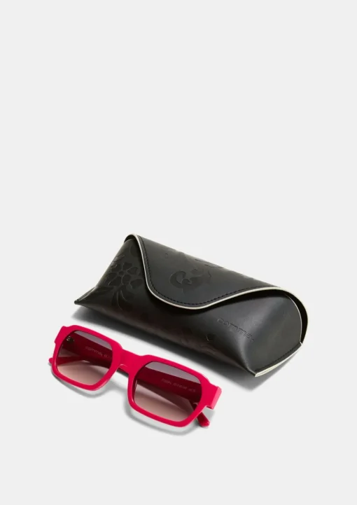 Sonnenbrille mit Statement-Rahmen