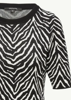Strick-Kleid mit Zebra-Jaquard und Rippblende
