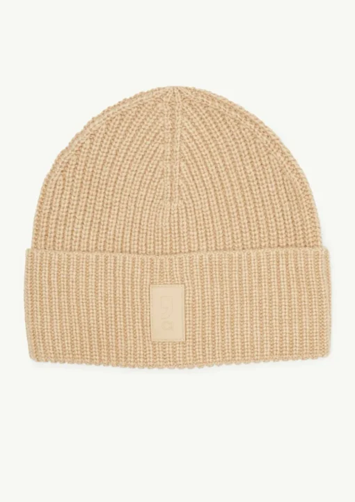 Strickmütze mit Label-Patch