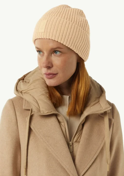 Strickmütze mit Label-Patch
