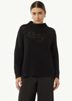 Strickpullover aus Alpakamix mit Schmuck-Detail