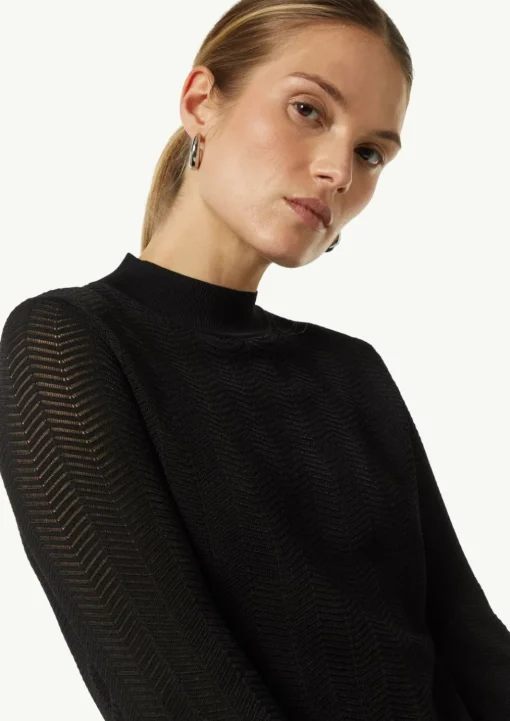 Strickpullover mit Fischgrätmuster und Rippbündchen
