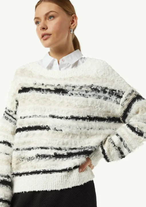Strickpullover mit Intarsien und Garn-Mix