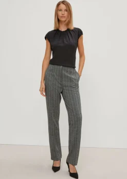 Viskosebluse mit Strukturmuster