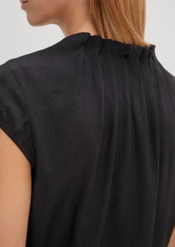 Viskosebluse mit Strukturmuster