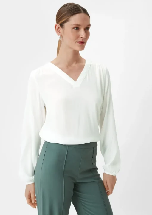 Viskosebluse mit V-Ausschnitt